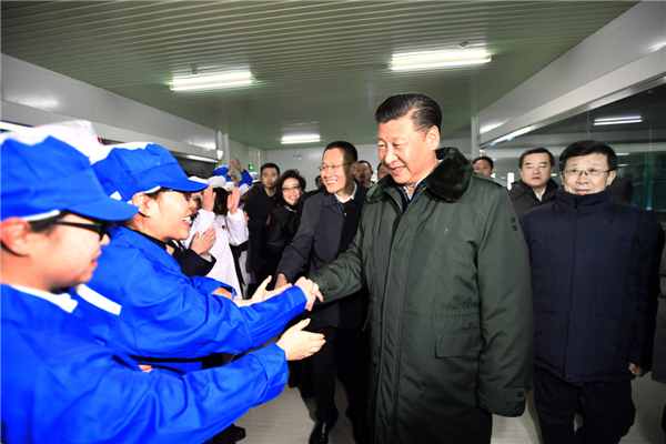 习近平春节前夕赴河北张家口看望慰问基层干部群众